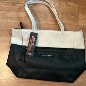 Womens Stone Mountain Black and Bone Handbag